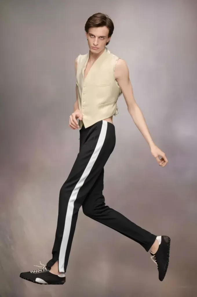 Anonymity of the lining waistcoat