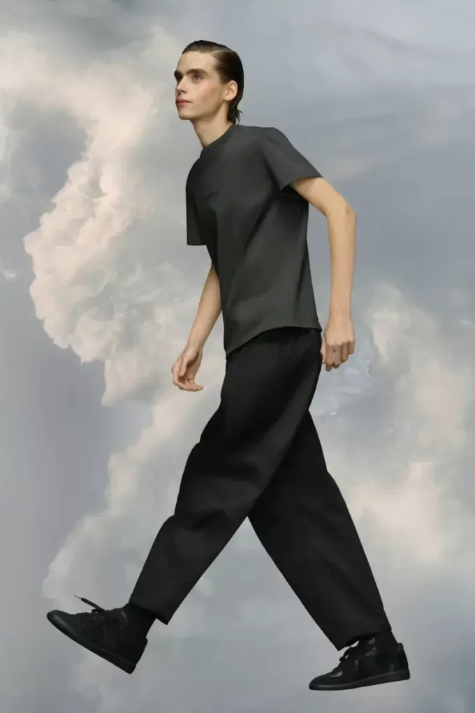 Distorted logo T-shirt