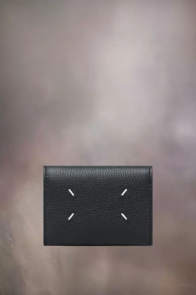 Dress-age cardholder