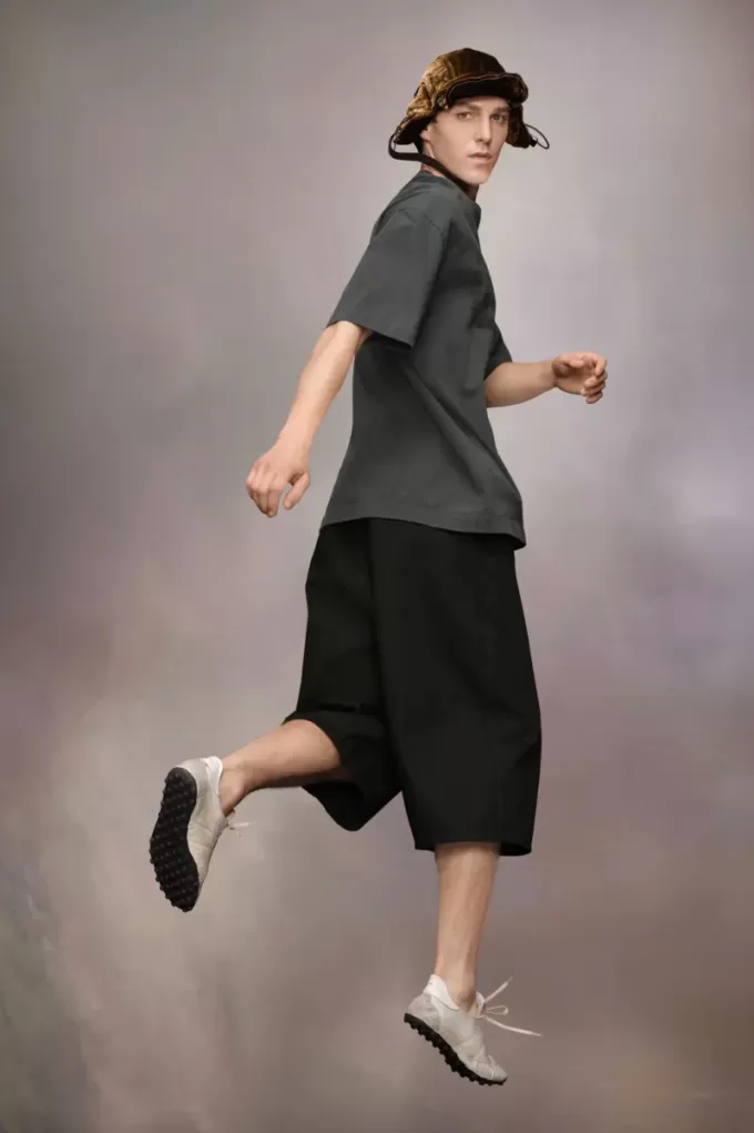 Embroidered logo T-shirt