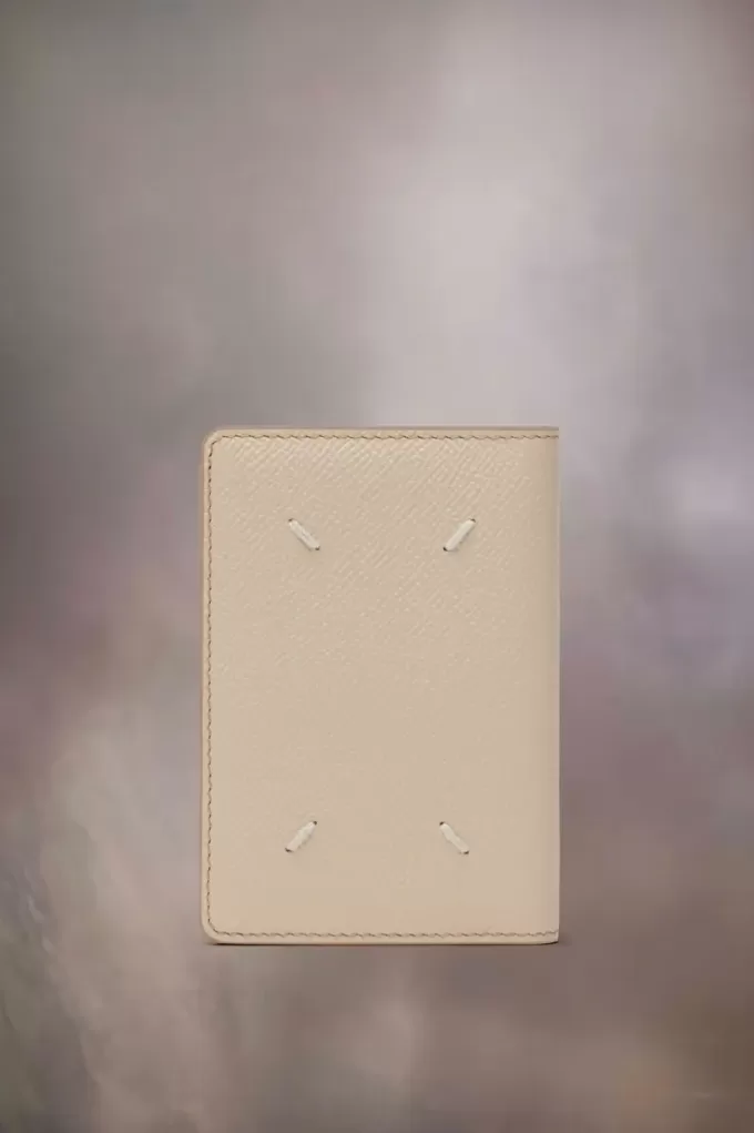 Four stitches cardholder