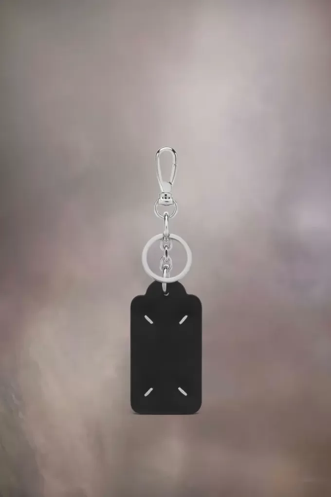 Four stitches keyring