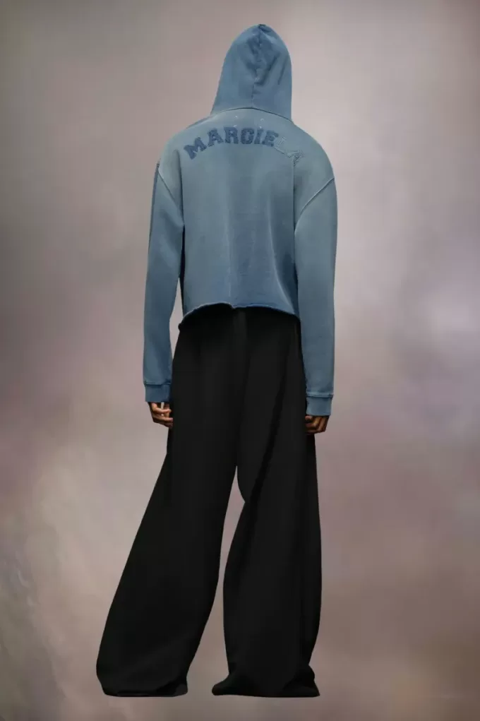 Organic cotton logo hoodie