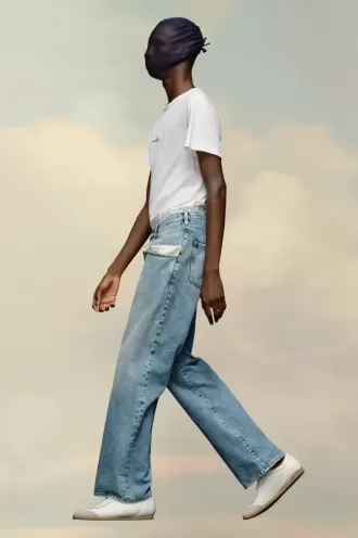 Straight jeans with contrasted pockets