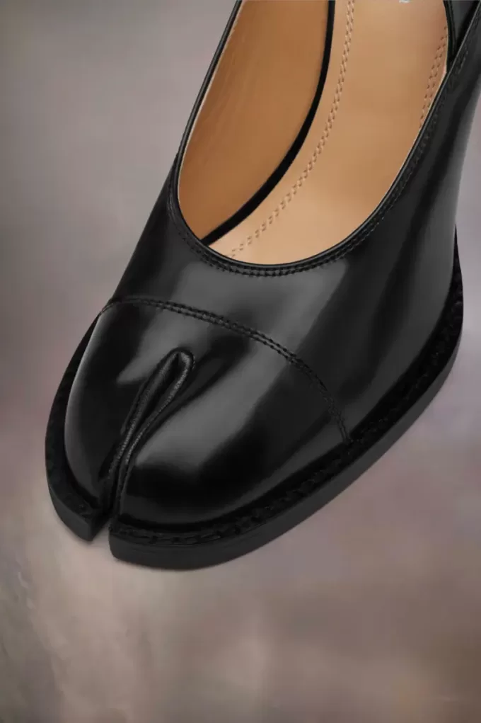 Tabi Bourgeoise Pump